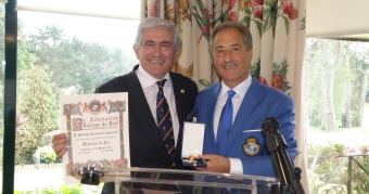 Gonzaga Escauriaza recibe la Medalla de Oro de la Federación Gallega de Golf