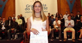 María Alzueta premiada como mejor golfista de Vigo